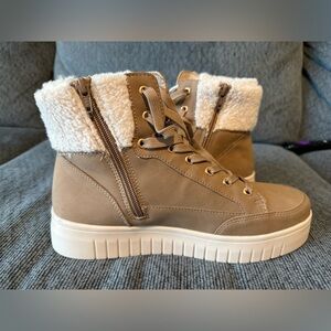 Women's Tan High-Top Sherpa-Lined Sneakers